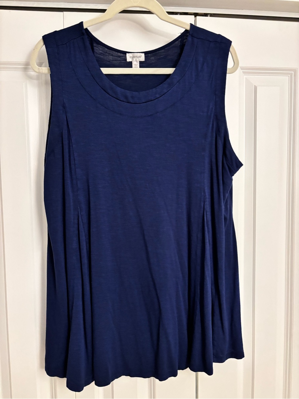 Sleeveless Swing Tunic Top Navy Layered Neck Avenue 18 20